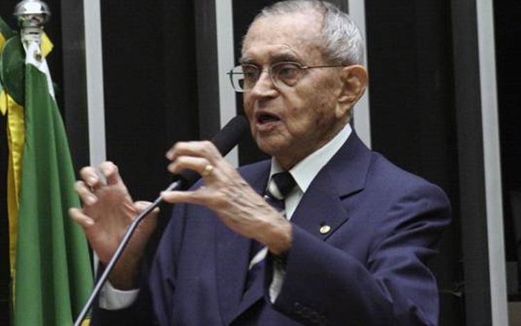 Lembrado por todas as gerações, o parnaibano Alberto Silva é um político sem manchas